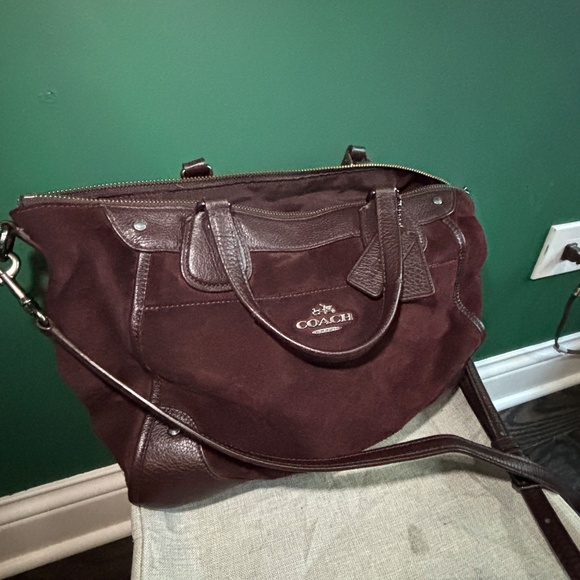 Burgundy suede Coach tote - Picture 3 of 4